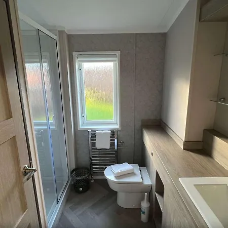 Blue Bell With Hot Tub Malton Little Habton