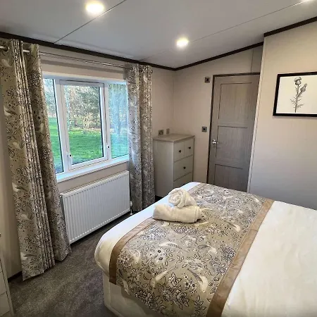 Blue Bell With Hot Tub Malton 度假居 Little Habton